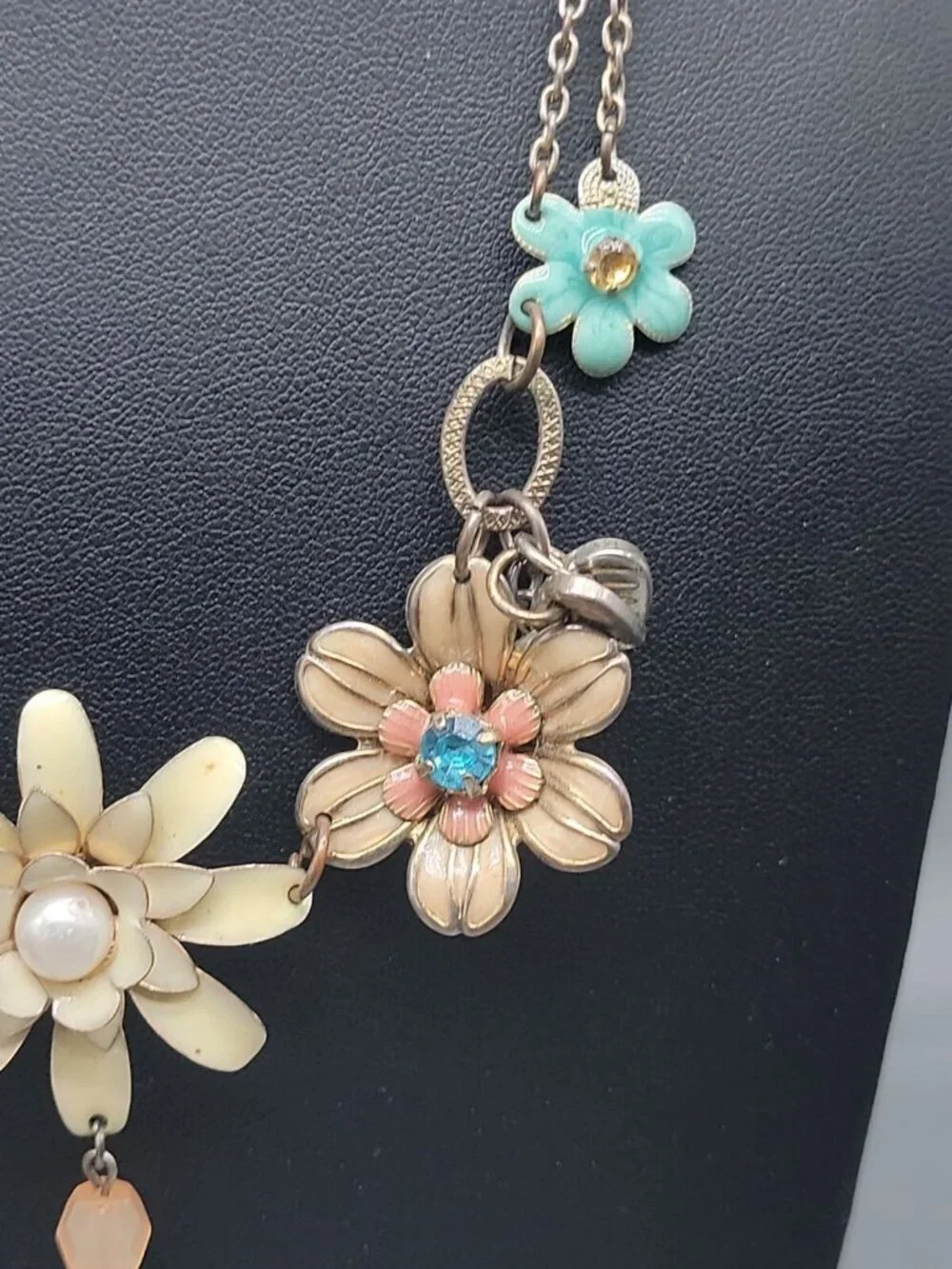 Vintage Plunder Dangling Flower Necklace Multicolor Rhinestones Silver Tone 20" - Picture 6 of 16